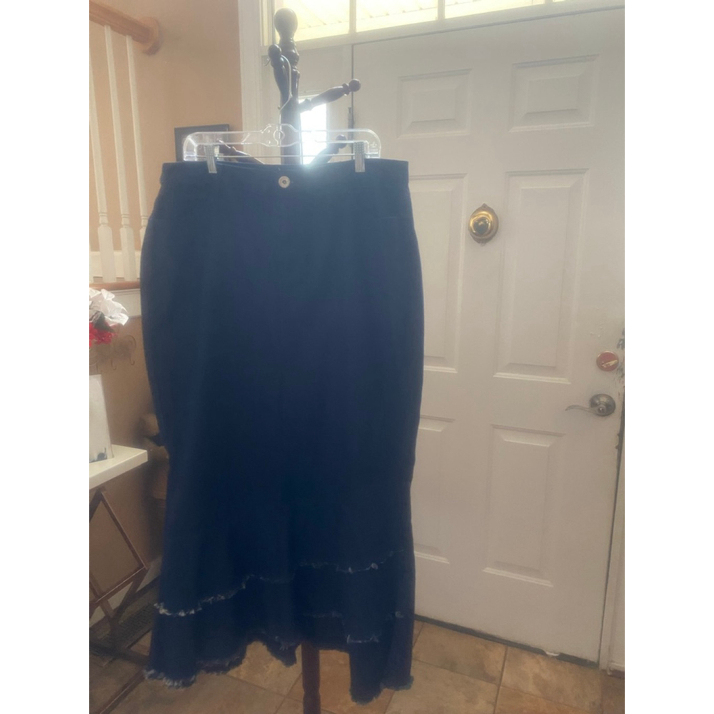 ASHLEY STEWART Denim Skirt with Ruffle HemSize 14W